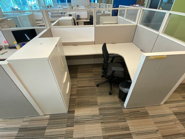 PreOwned Haworth Compose 8'Dx8'W Cubicles - Renew Office Furniture