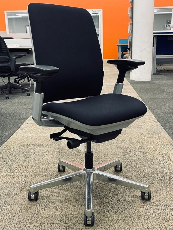 Amia desk online chair